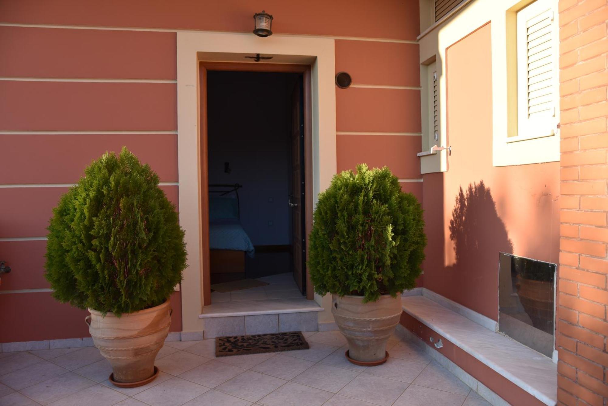 Epavlis Nadine Corfu Villa Gouvia Luaran gambar